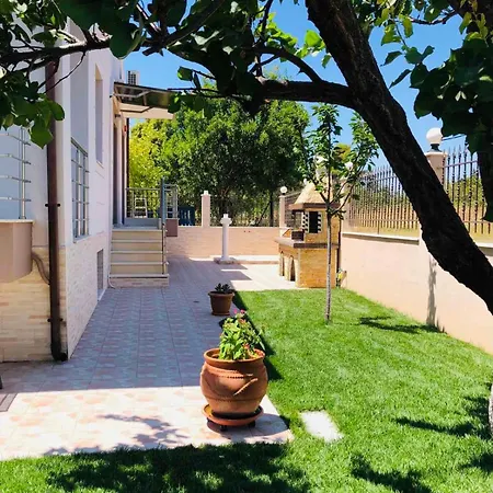 Kallis Villa *